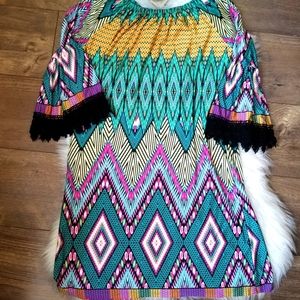 BOUTIQUE BEAUTIFUL COLORFUL DRESS